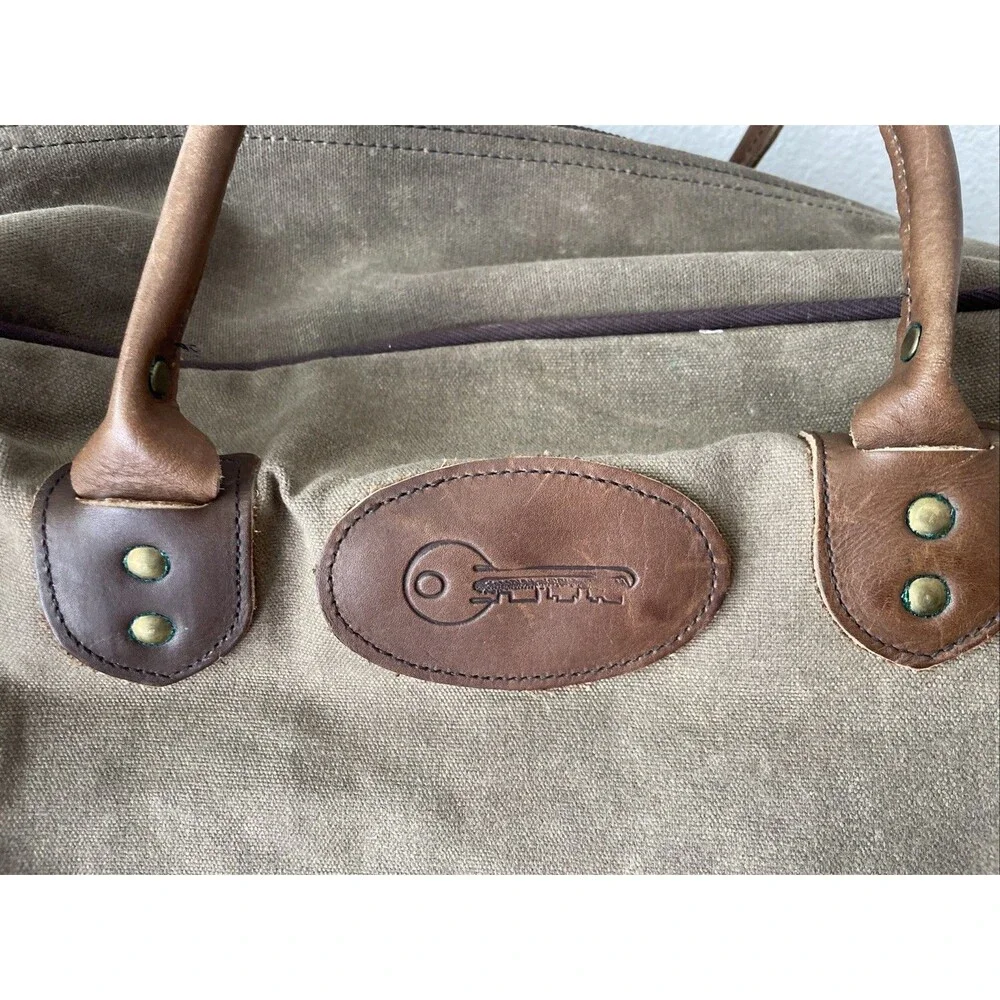 Frost River Canvas Duffle Bag Waxed Leather Straps Duluth Minnesota Brown